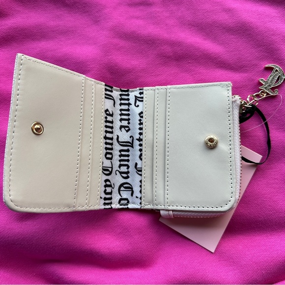 NWT Juicy Couture Wallet with Jewels - Picture 2 of 5